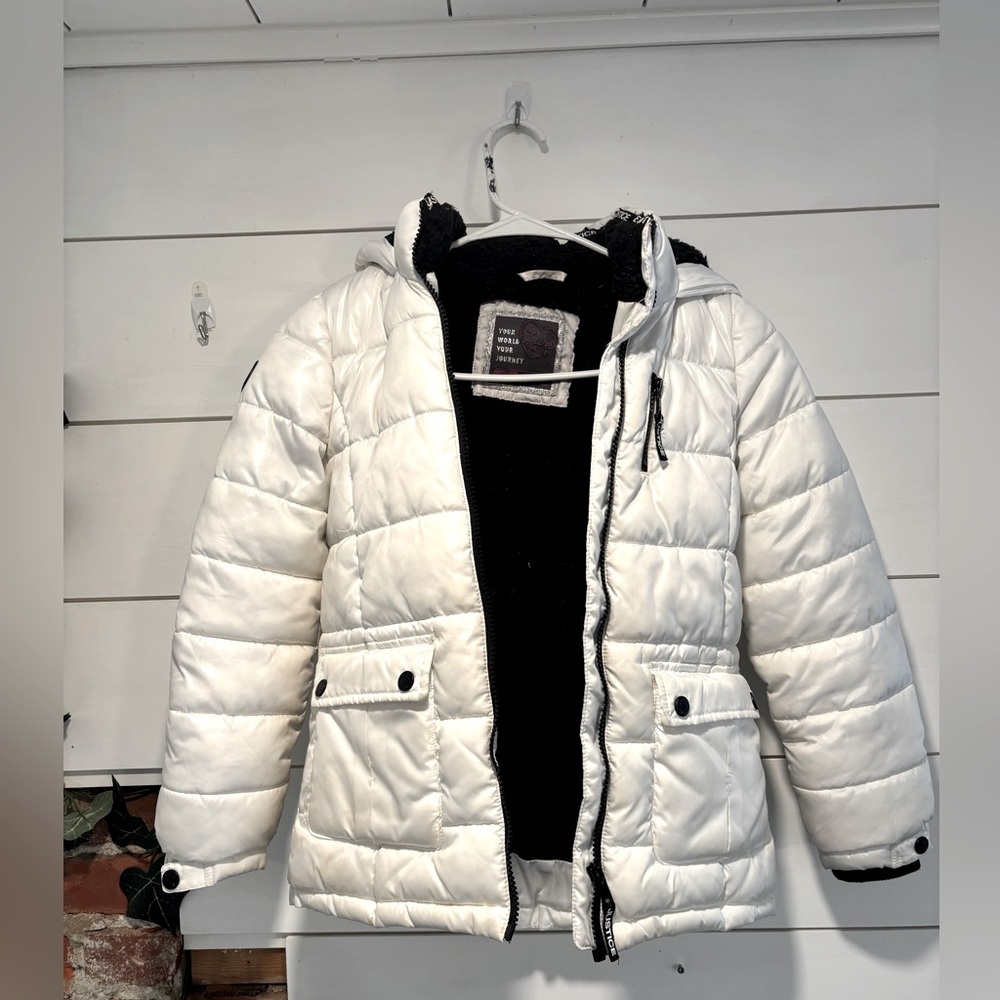 Girls Size 6/7, White Puffed Winter Coat by Justice